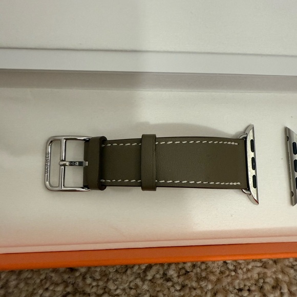 Hermes Apple Watch Band Single Tour 42 mm Attelage - Picture 3 of 7